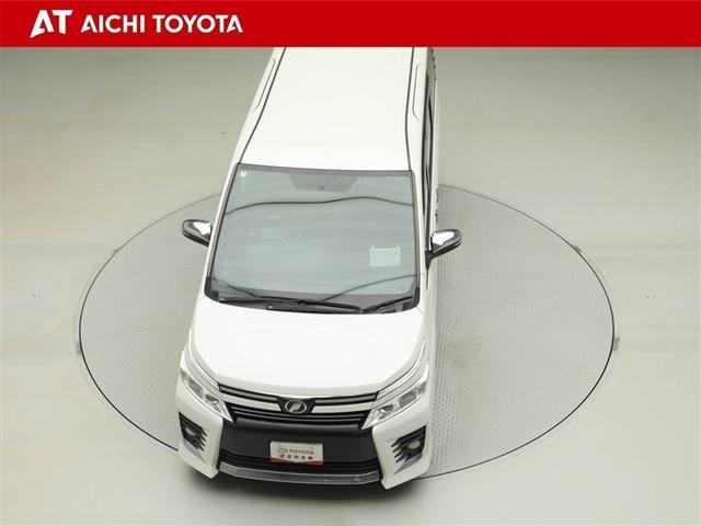 ヴォクシー ZS 煌 地上デジタル 両側パワードア アイドリングストップ車 パワーウィンド 横滑防止 1オーナ DVD可 盗難防止装置 スマートエントリー Bカメラ AUX LEDヘッドライト メモリーナビ 3列シート(17枚目)