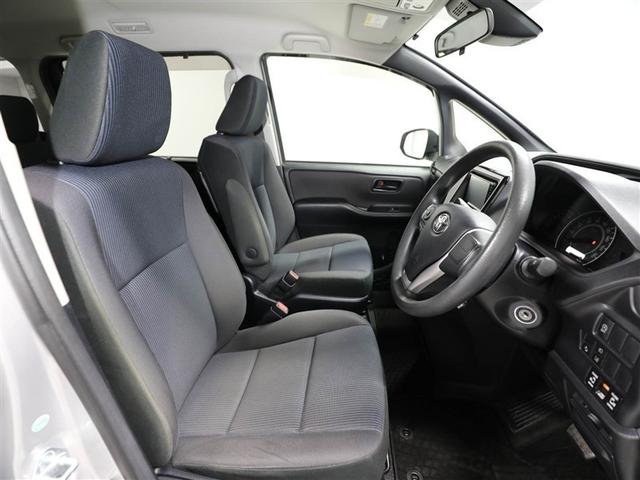 ノア Ｘ　ブレーキサポート　イモビライザー　アイドリングストッ　ＡＵＸ　デュアルエアコン　ワンオーナー車　クルーズＣ　バックモニタ－　ＬＥＤランプ　ＡＷ　オートエアコン　ＥＳＣ　ワンセグテレビ　ナビ＆ＴＶ　３列（19枚目）