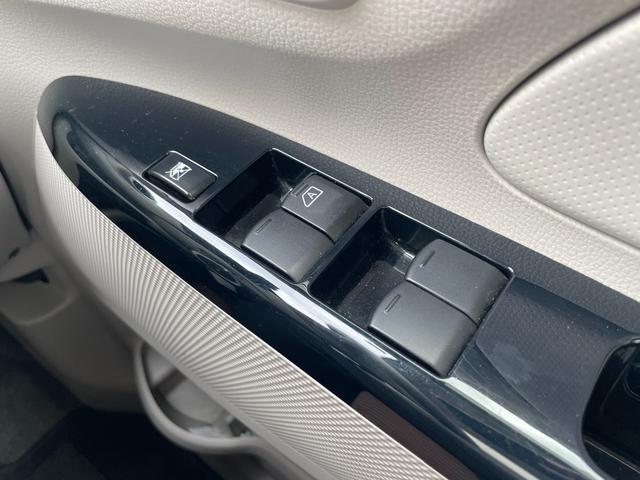 ｅＫワゴン Ｅ　オーディオ　ＣＤ再生　シートヒーター　キーレスキー　ドアバイザー　フロアマット　電動格納ドアミラー（31枚目）