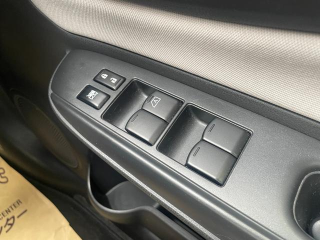 ノート Ｘ　エマージェンシーブレーキ　クリアランスソナー　車線逸脱アラート　ＥＴＣ　スマートキー　プッシュスタート　アイドリングストップ（30枚目）