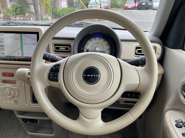 グー鑑定済み！第三者機関の日本自動車鑑定協会（ＪＡＡＡ）鑑定なので、ご安心して頂いております。全車に詳細情報を表示しております。ご不明な点はスタッフにお気軽にお尋ね下さい。