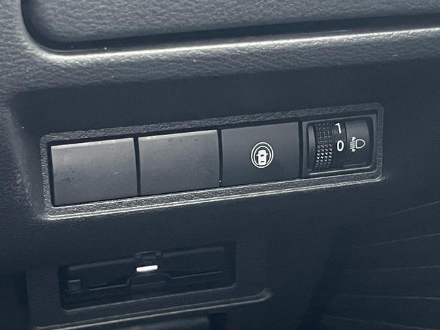 ノート X エマージェンシーブレーキ 純正ナビ フルセグTV アラウンドビューモニター ETC Bluetooth接続 ドライブレコーダー デジタルインナミラー LEDヘッドライト(31枚目)