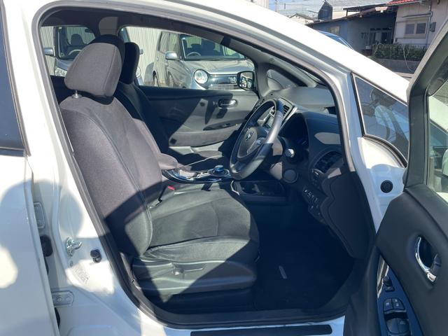 リーフ Ｘ　サンクスエディション（３０ｋｗｈ）　１０セグメント　衝突被害軽減ブレーキ　ＳＤナビ　フルセグＴＶ　アラウンドビューモニター　ＥＴＣ　ドライブレコーダー　Ｂｌｕｅｔｏｏｔｈ接続　クルーズコントロール　シートヒーター（12枚目）