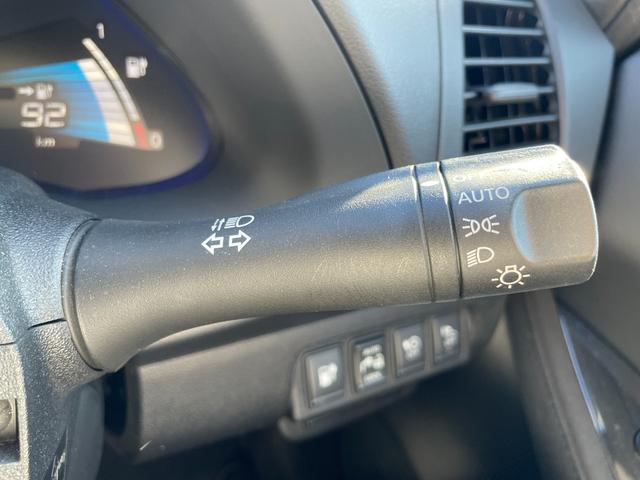 リーフ Ｘ　サンクスエディション（３０ｋｗｈ）　１０セグメント　衝突被害軽減ブレーキ　ＳＤナビ　フルセグＴＶ　アラウンドビューモニター　ＥＴＣ　ドライブレコーダー　Ｂｌｕｅｔｏｏｔｈ接続　クルーズコントロール　シートヒーター（30枚目）