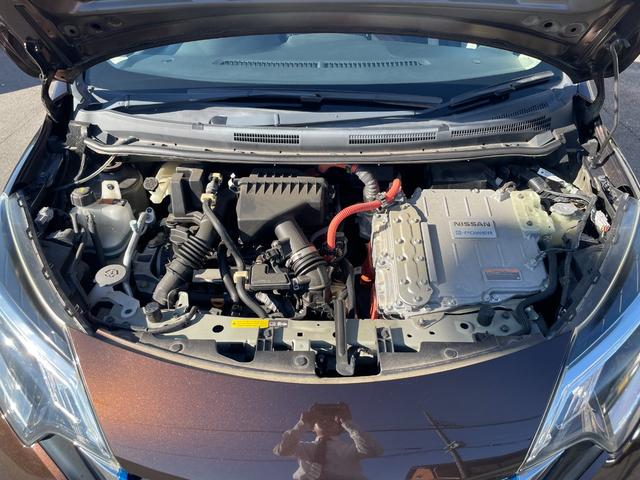 ノート ｅ－パワー　Ｘ　エマージェンシーブレーキ　ＳＤナビ　フルセグＴＶ　アラウンドビューモニター　ＥＴＣ　ドライブレコーダー　ＬＥＤヘッドライト　スマートキー　プッシュスタート（40枚目）