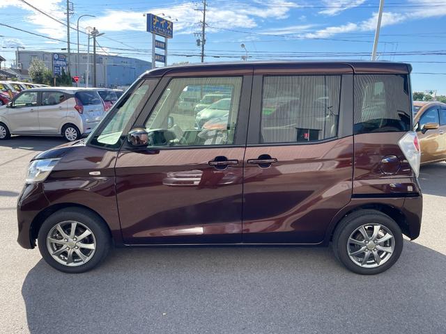 デイズルークス Ｓ　４ＷＤ　メモリーナビ　ワンセグＴＶ　運転席ヒーター　キーレスキー　アイドリングストップ　電動格納ドアミラー（5枚目）