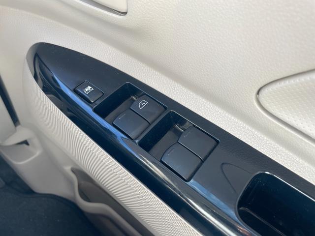 デイズルークス Ｓ　４ＷＤ　メモリーナビ　ワンセグＴＶ　運転席ヒーター　キーレスキー　アイドリングストップ　電動格納ドアミラー（30枚目）