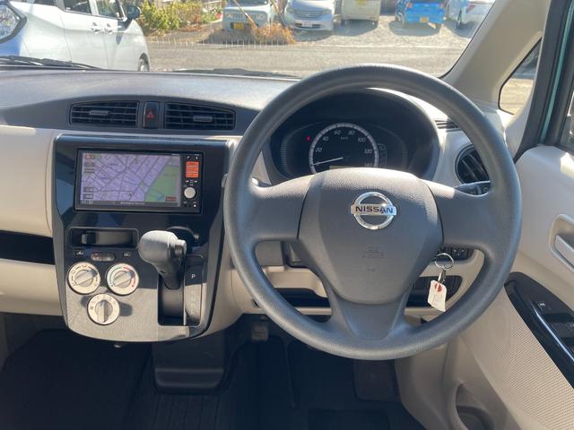 デイズ J SDナビ ワンセグTV AUX接続 キーレスキー 純正フロアマット ドアバイザー(18枚目)