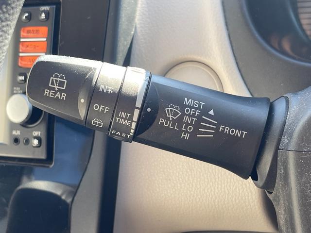 デイズ J SDナビ ワンセグTV AUX接続 キーレスキー 純正フロアマット ドアバイザー(25枚目)