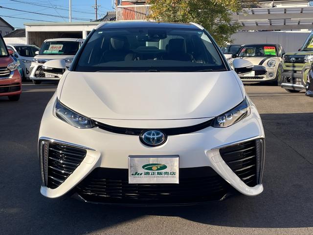 ＭＩＲＡＩ ベースグレード　トヨタセーフティセンス　純正９インチＳＤナビ　フルセグＴＶ　バックカメラ　ＥＴＣ　Ｂｌｕｅｔｏｏｔｈ接続　クルーズコントロール　シートヒーター　ステアリングヒーター　パワーシート　ＬＥＤヘッドライト（3枚目）