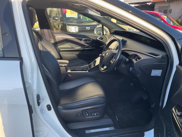 ＭＩＲＡＩ ベースグレード　トヨタセーフティセンス　純正９インチＳＤナビ　フルセグＴＶ　バックカメラ　ＥＴＣ　Ｂｌｕｅｔｏｏｔｈ接続　クルーズコントロール　シートヒーター　ステアリングヒーター　パワーシート　ＬＥＤヘッドライト（12枚目）