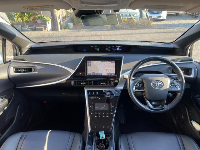 ＭＩＲＡＩ ベースグレード　トヨタセーフティセンス　純正９インチＳＤナビ　フルセグＴＶ　バックカメラ　ＥＴＣ　Ｂｌｕｅｔｏｏｔｈ接続　クルーズコントロール　シートヒーター　ステアリングヒーター　パワーシート　ＬＥＤヘッドライト（17枚目）