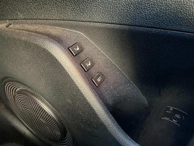 ＭＩＲＡＩ ベースグレード　トヨタセーフティセンス　純正９インチＳＤナビ　フルセグＴＶ　バックカメラ　ＥＴＣ　Ｂｌｕｅｔｏｏｔｈ接続　クルーズコントロール　シートヒーター　ステアリングヒーター　パワーシート　ＬＥＤヘッドライト（34枚目）