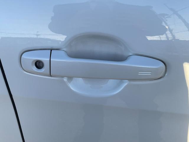 ＭＩＲＡＩ ベースグレード　トヨタセーフティセンス　純正９インチＳＤナビ　フルセグＴＶ　バックカメラ　ＥＴＣ　Ｂｌｕｅｔｏｏｔｈ接続　クルーズコントロール　シートヒーター　ステアリングヒーター　パワーシート　ＬＥＤヘッドライト（36枚目）