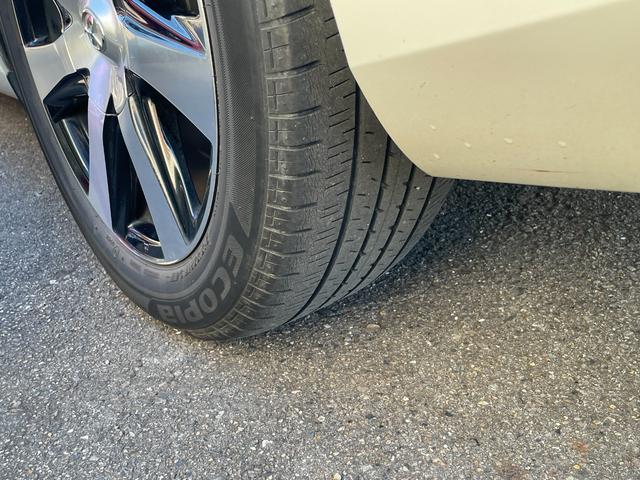 ＭＩＲＡＩ ベースグレード　トヨタセーフティセンス　純正９インチＳＤナビ　フルセグＴＶ　バックカメラ　ＥＴＣ　Ｂｌｕｅｔｏｏｔｈ接続　クルーズコントロール　シートヒーター　ステアリングヒーター　パワーシート　ＬＥＤヘッドライト（44枚目）