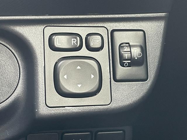 アクア S 衝突被害軽減ブレーキ SDナビ フルセグTV ETC Bluetooth接続 ドライブレコーダー キーレスキー(34枚目)