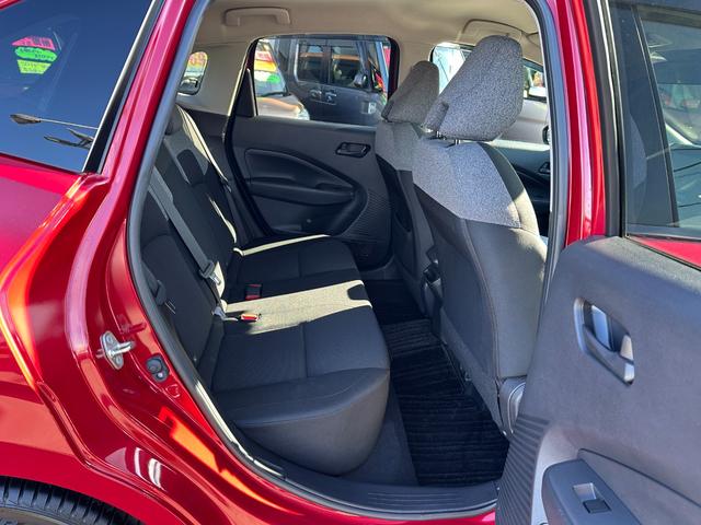 ノート Ｓ　エマージェンシーブレーキ　ＳＤナビ　フルセグＴＶ　バックカメラ　ＥＴＣ　ドライブレコーダー　Ｂｌｕｅｔｏｏｔｈ接続　クリアランスソナー　電動パーキング　スマートキー　プッシュスタート（14枚目）