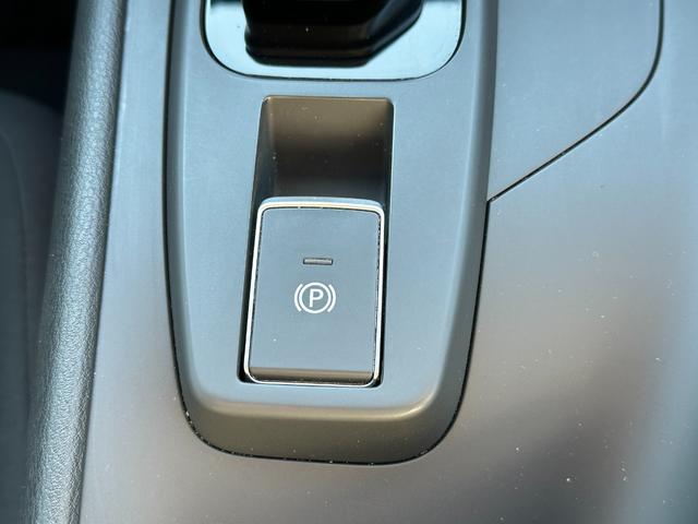 ノート Ｓ　エマージェンシーブレーキ　ＳＤナビ　フルセグＴＶ　バックカメラ　ＥＴＣ　ドライブレコーダー　Ｂｌｕｅｔｏｏｔｈ接続　クリアランスソナー　電動パーキング　スマートキー　プッシュスタート（28枚目）