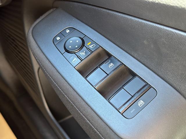 ノート Ｓ　エマージェンシーブレーキ　ＳＤナビ　フルセグＴＶ　バックカメラ　ＥＴＣ　ドライブレコーダー　Ｂｌｕｅｔｏｏｔｈ接続　クリアランスソナー　電動パーキング　スマートキー　プッシュスタート（38枚目）