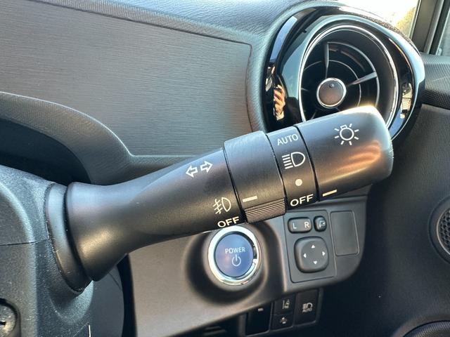 アクア Ｘ－アーバン　トヨタセーフティセンス　ＳＤナビ　フルセグＴＶ　バックカメラ　Ｂｌｕｅｔｏｏｔｈ接続　シートヒーター　スマートキー　プッシュスタート　ＬＥＤヘッドライト　スマートキー　プッシュスタート（32枚目）