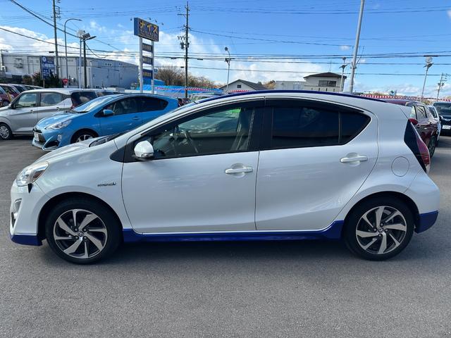 アクア Ｘ－アーバン　ＳＤナビ　ワンセグＴＶ　バックカメラ　ドライブレコーダー　Ｂｌｕｅｔｏｏｔｈ接続　ＬＥＤヘッドライト　ハーフレザーシート　スマートキー　プッシュスタート（4枚目）