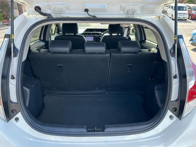 アクア Ｘ－アーバン　ＳＤナビ　ワンセグＴＶ　バックカメラ　ドライブレコーダー　Ｂｌｕｅｔｏｏｔｈ接続　ＬＥＤヘッドライト　ハーフレザーシート　スマートキー　プッシュスタート（10枚目）