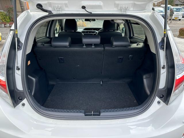 アクア クロスオーバー　トヨタセーフティセンス　ＳＤナビ　フルセグＴＶ　バックカメラ　ドライブレコーダー　ＥＴＣ　Ｂｌｕｅｔｏｏｔｈ接続　スマートキー　プッシュスタート（11枚目）