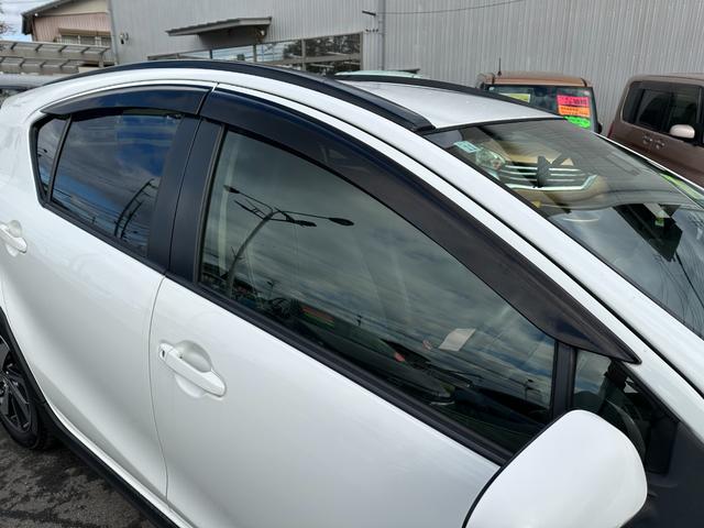 アクア クロスオーバー　トヨタセーフティセンス　ＳＤナビ　フルセグＴＶ　バックカメラ　ドライブレコーダー　ＥＴＣ　Ｂｌｕｅｔｏｏｔｈ接続　スマートキー　プッシュスタート（38枚目）