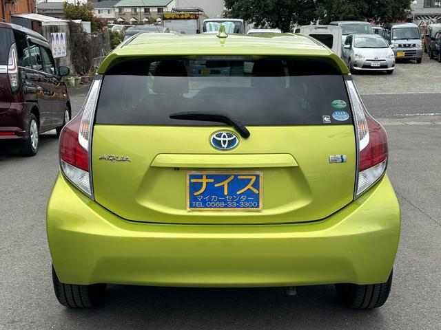 アクア Ｓ　ＳＤナビ　フルセグＴＶ　バックカメラ　ＥＴＣ　Ｂｌｕｅｔｏｏｔｈ接続　スマートキー　プッシュスタート（7枚目）