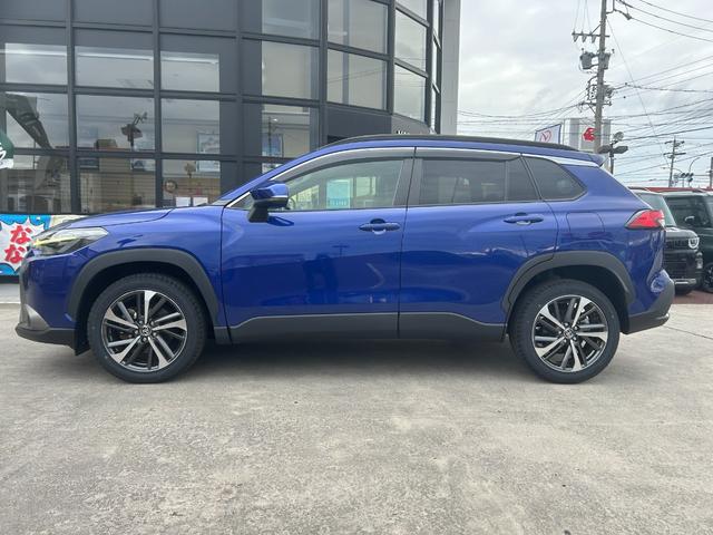 カローラクロス ハイブリッド Z トヨタセーフティセンス 純正9インチディスプレイ フルセグ パノラマモニター LEDヘッド&フォグランプ プッシュスタート Pバックドア BSM シートヒーター ドラレコ ETC AC100V(8枚目)