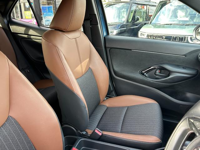 ヤリスクロス ハイブリッドＺ　アドベンチャー　純正ディスプレイオーディオ　ナビ　パノラマモニター　トヨタセーフティセンス　ＢＳＭ　パーキングサポートブレーキ　シートヒーター　ステアリングヒーター　ルーフレール　ＬＥＤヘッド　ハーフレザーシート（43枚目）