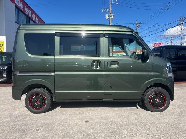 エブリイ ＰＣ　デュアルカメラブレーキサポート　５速マニュアル　ナビ　フルセグＴＶ　ＬＥＤヘッドライト　社外アルミ　前後ドラレコ　キーレス　シートヒーター　電動格納ドアミラー　ワンオーナー（4枚目）