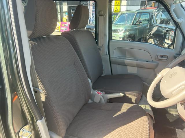 エブリイ ＰＣ　デュアルカメラブレーキサポート　５速マニュアル　ナビ　フルセグＴＶ　ＬＥＤヘッドライト　社外アルミ　前後ドラレコ　キーレス　シートヒーター　電動格納ドアミラー　ワンオーナー（13枚目）
