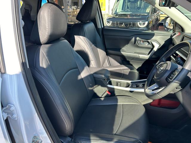 ライズ Ｚ　純正ナビ　フルセグＴＶ　バックカメラ　ＬＥＤヘッドライト　ＬＥＤフォグランプ　前後ドラレコ　ＥＴＣ　シートヒーター　純正１７インチアルミ　電動パーキング　ブレーキホールド　黒革調シートカバー（14枚目）