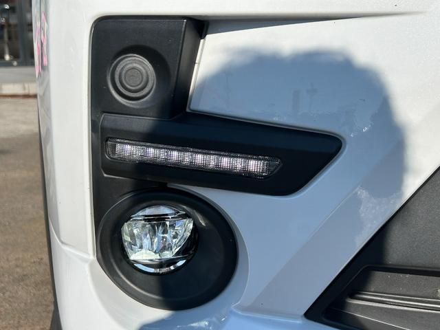 ライズ Ｚ　純正ナビ　フルセグＴＶ　バックカメラ　ＬＥＤヘッドライト　ＬＥＤフォグランプ　前後ドラレコ　ＥＴＣ　シートヒーター　純正１７インチアルミ　電動パーキング　ブレーキホールド　黒革調シートカバー（23枚目）