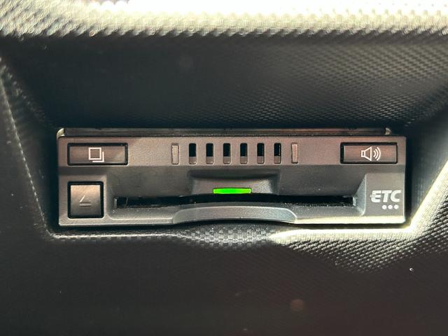 ライズ Ｚ　純正ナビ　フルセグＴＶ　バックカメラ　ＬＥＤヘッドライト　ＬＥＤフォグランプ　前後ドラレコ　ＥＴＣ　シートヒーター　純正１７インチアルミ　電動パーキング　ブレーキホールド　黒革調シートカバー（32枚目）