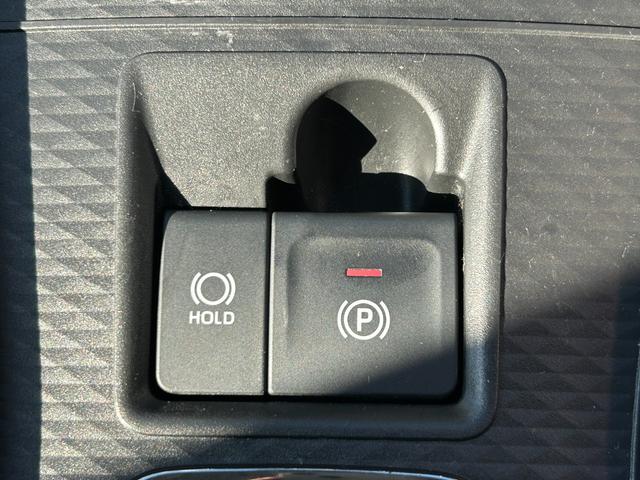 ライズ Ｚ　純正ナビ　フルセグＴＶ　バックカメラ　ＬＥＤヘッドライト　ＬＥＤフォグランプ　前後ドラレコ　ＥＴＣ　シートヒーター　純正１７インチアルミ　電動パーキング　ブレーキホールド　黒革調シートカバー（34枚目）