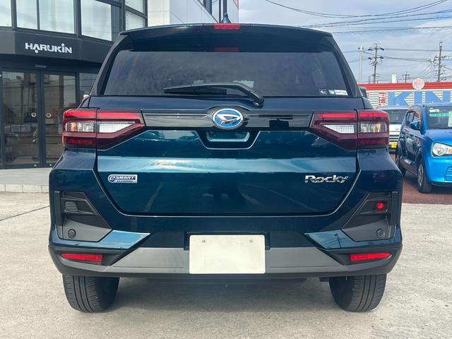 ロッキー プレミアムＧ　ＨＥＶ　純正プレミアム９インチナビ　フルセグＴＶ　パノラマモニター　純正前後ドラレコ　ビルトインＥＴＣ２．０　ＬＥＤヘッド＆フォグランプ　シートヒーター　プッシュスタート　スマートキー　純正１７インチアルミ（6枚目）