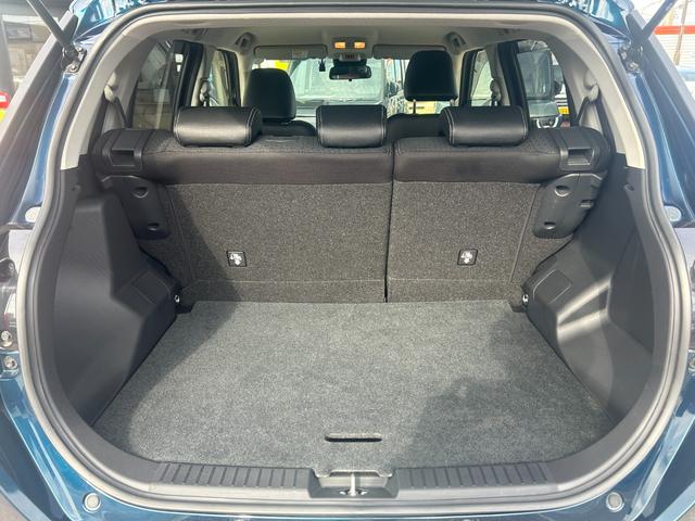 ロッキー プレミアムＧ　ＨＥＶ　純正プレミアム９インチナビ　フルセグＴＶ　パノラマモニター　純正前後ドラレコ　ビルトインＥＴＣ２．０　ＬＥＤヘッド＆フォグランプ　シートヒーター　プッシュスタート　スマートキー　純正１７インチアルミ（18枚目）