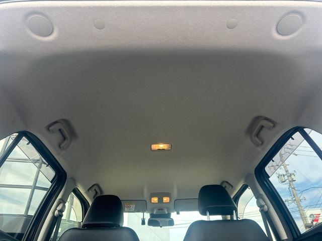 ロッキー プレミアムＧ　ＨＥＶ　純正プレミアム９インチナビ　フルセグＴＶ　パノラマモニター　純正前後ドラレコ　ビルトインＥＴＣ２．０　ＬＥＤヘッド＆フォグランプ　シートヒーター　プッシュスタート　スマートキー　純正１７インチアルミ（20枚目）