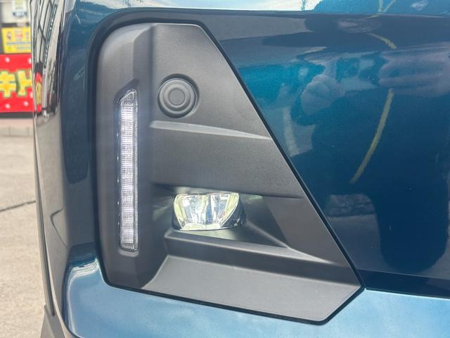 ロッキー プレミアムＧ　ＨＥＶ　純正プレミアム９インチナビ　フルセグＴＶ　パノラマモニター　純正前後ドラレコ　ビルトインＥＴＣ２．０　ＬＥＤヘッド＆フォグランプ　シートヒーター　プッシュスタート　スマートキー　純正１７インチアルミ（26枚目）