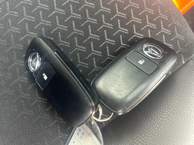 ロッキー プレミアムＧ　ＨＥＶ　純正プレミアム９インチナビ　フルセグＴＶ　パノラマモニター　純正前後ドラレコ　ビルトインＥＴＣ２．０　ＬＥＤヘッド＆フォグランプ　シートヒーター　プッシュスタート　スマートキー　純正１７インチアルミ（31枚目）