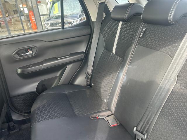 ロッキー プレミアムＧ　ＨＥＶ　純正プレミアム９インチナビ　フルセグＴＶ　パノラマモニター　純正前後ドラレコ　ビルトインＥＴＣ２．０　ＬＥＤヘッド＆フォグランプ　シートヒーター　プッシュスタート　スマートキー　純正１７インチアルミ（44枚目）