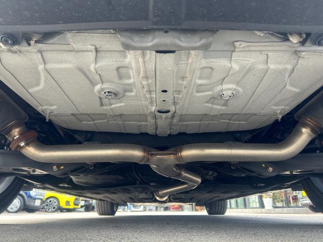 シビック ＬＸ　６速マニュアル　ホンダセンシング　純正ナビ　フルセグＴＶ　バックカメラ　ＥＴＣ２．０　プッシュスタート　スマートキー　運転席＆助手席シートヒーター　純正アルミ（39枚目）