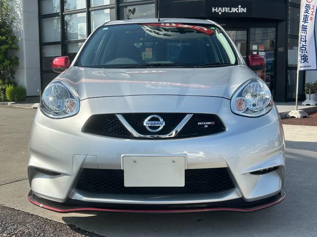 マーチ ニスモ　Ｓ　５速マニュアル　ナビ　フルセグＴＶ　バックカメラ　プッシュスタート　スマートキー　ＥＴＣ　ＮＩＳＭＯマフラー　純正１６インチアルミ（2枚目）