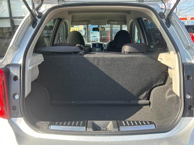 マーチ ニスモ　Ｓ　５速マニュアル　ナビ　フルセグＴＶ　バックカメラ　プッシュスタート　スマートキー　ＥＴＣ　ＮＩＳＭＯマフラー　純正１６インチアルミ（17枚目）