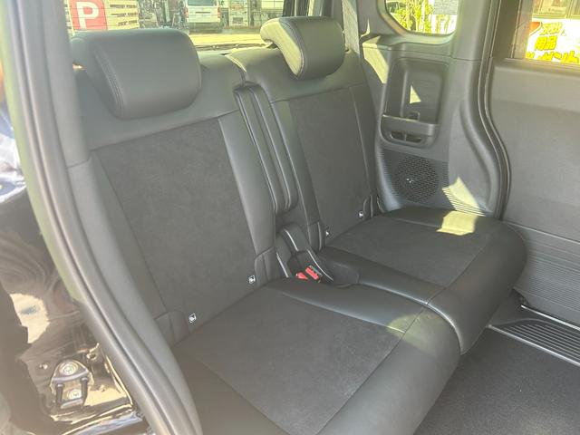 Ｎ－ＢＯＸカスタム ターボ　ホンダセンシング　純正９インチナビ　フルセグＴＶ　バックカメラ　両側Ｐスライドドア　ＬＥＤヘッドライト　プッシュスタート　スマートキー　純正１５インチアルミ　シートヒーター　クルーズコントロール（17枚目）