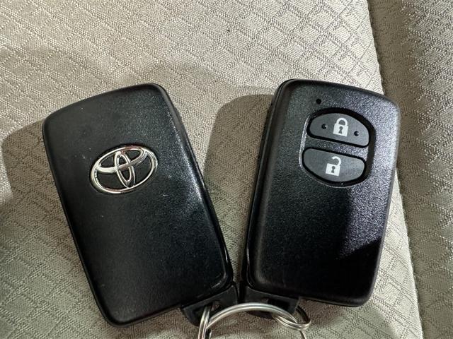 アクア Ｓ　メモリーナビ　ワンセグ　バックカメラ　ＥＴＣ　ドラレコ　ＣＤ　ミュージックプレイヤー接続可　スマートキー　キーレス　ハイブリッド（22枚目）