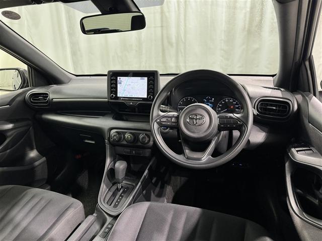 ヤリス X 衝突被害軽減システム メモリーナビ バックカメラ ETC ミュージックプレイヤー接続可 スマートキー キーレス(9枚目)