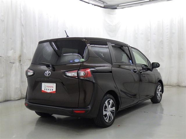 シエンタ G クエロ 衝突被害軽減システム メモリーナビ フルセグ バックカメラ ETC CD ミュージックプレイヤー接続可 DVD再生 LEDヘッドランプ 両側電動スライド 乗車定員7人 3列シート スマートキー(7枚目)